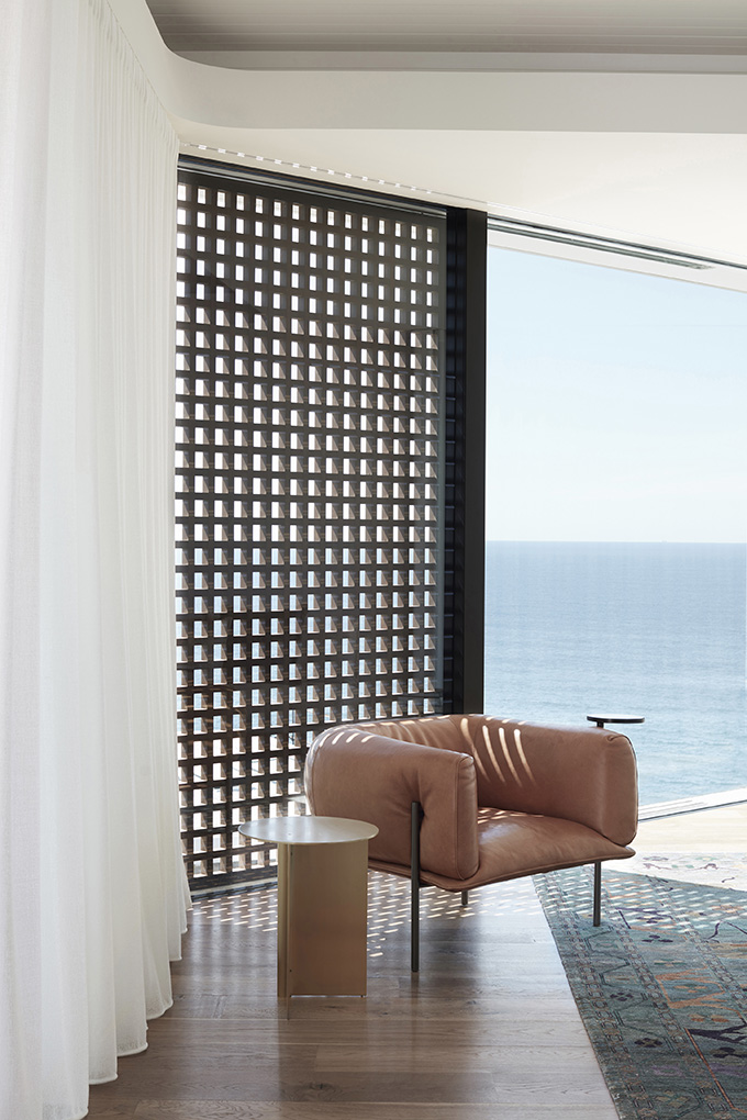 Pacific View Point by Luigi Rosselli Architects