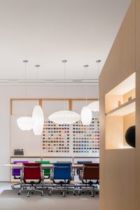 Yi's House Showroom by Peng & Partners