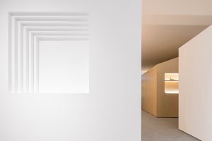 Yi's House Showroom by Peng & Partners