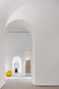 Yi's House Showroom by Peng & Partners