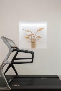 Yi's House Showroom by Peng & Partners