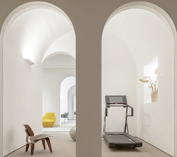 Yi's House Showroom by Peng & Partners