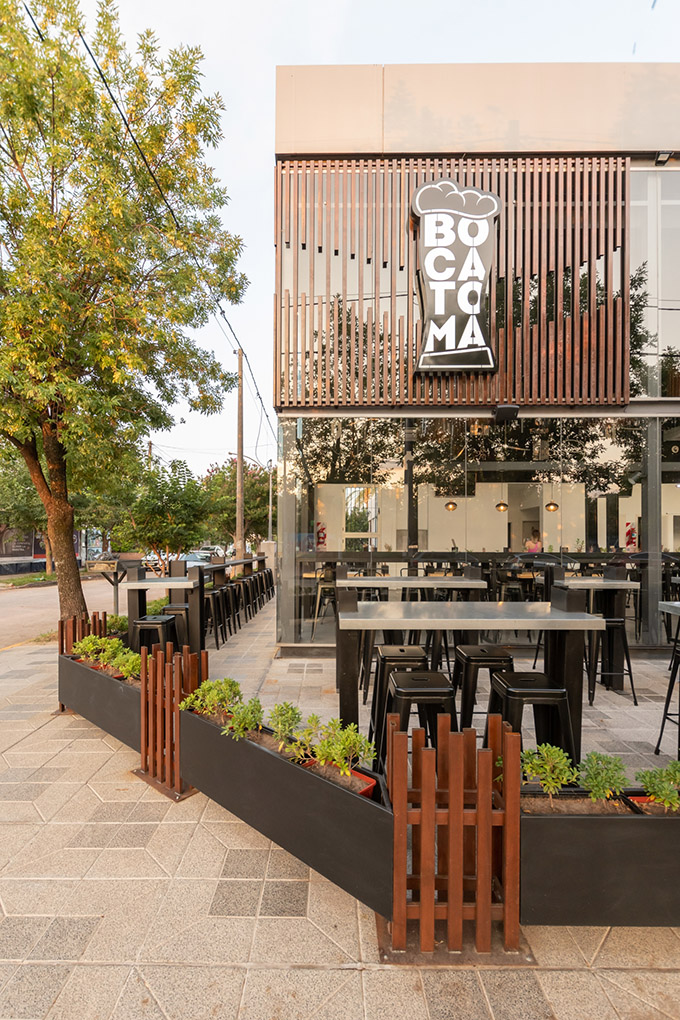 Bocatoma Taproom by VS arquitectura