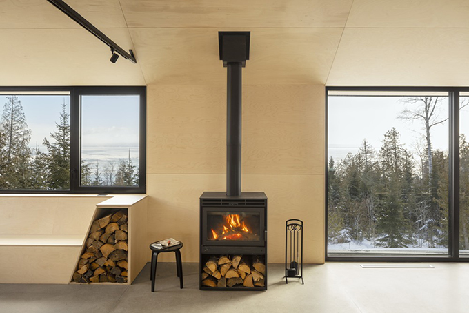 Cabin A by Bourgeois / Lechasseur architectes