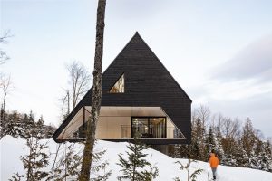 Cabin A by Bourgeois / Lechasseur architectes