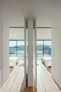 Galegos House by Raulino Silva Architect