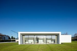 Galegos House by Raulino Silva Architect