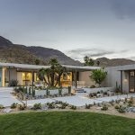 Thunderbird Heights Residence by Stuart Silk Architects