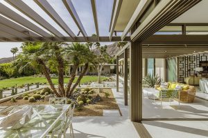 Thunderbird Heights Residence by Stuart Silk Architects