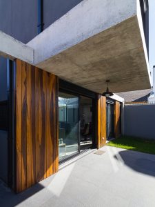 Torres House by Moirë Arquitectos