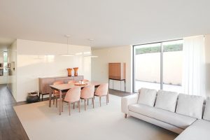 chidoarmstrong@gmail.com