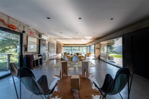 HOUSE Hidden in the Scenery by Bender Freiberg Arquitectos