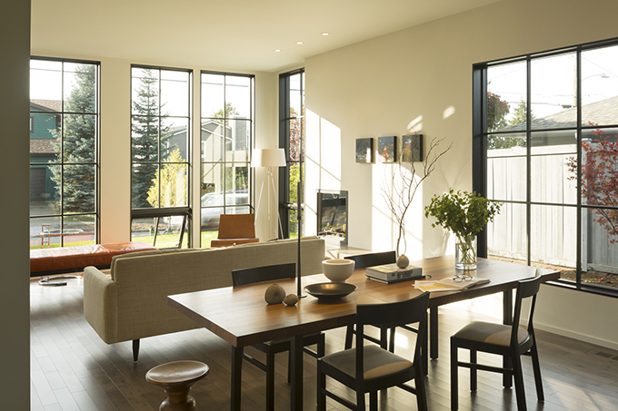 Magnolia Modern Residence by Rerucha Studio