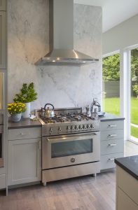 Magnolia Modern Residence by Rerucha Studio