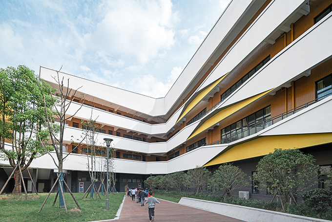 Yongjiang Experimental School by DC Alliance