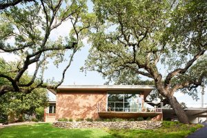 Balcones Residence by Clayton & Little