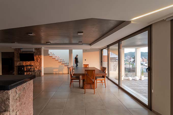 Casa FL by Castellino Arquitectos