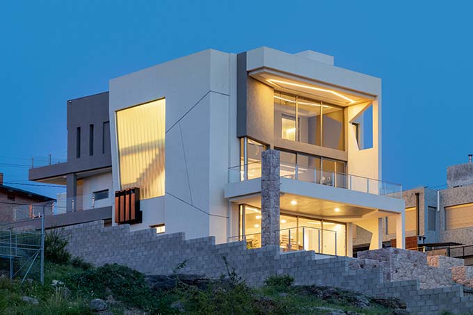 Casa FL by Castellino Arquitectos