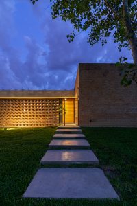 Casa LP.0405 by Nómade Arquitectura