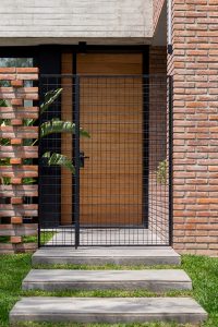 Casa LP.0405 by Nómade Arquitectura