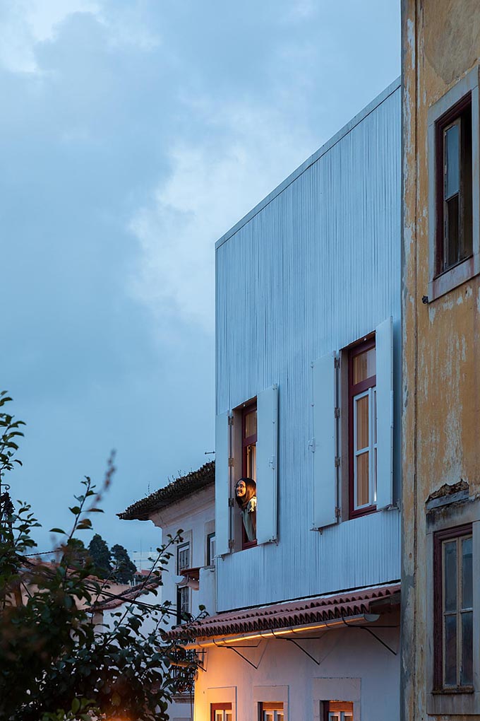 Casa Matias Alves by Joana Marcelino Studio