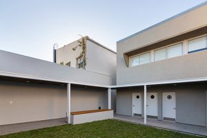 Colegio de Profesionales de la Agrimensura de la Provincia de Santa Fe by Irigoyen / Navarro arquitectos
