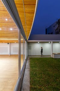 Colegio de Profesionales de la Agrimensura de la Provincia de Santa Fe by Irigoyen / Navarro arquitectos