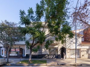 Colegio de Profesionales de la Agrimensura de la Provincia de Santa Fe by Irigoyen / Navarro arquitectos