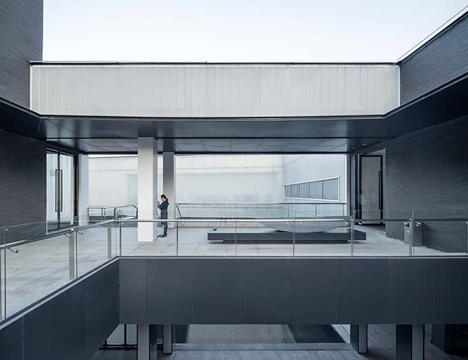 Leader Mountain Art Museum by HYP-ARCH