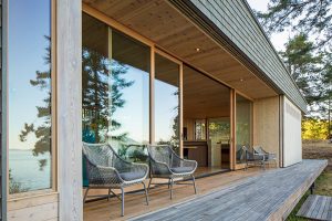 Lone Madrone by Heliotrope Architects