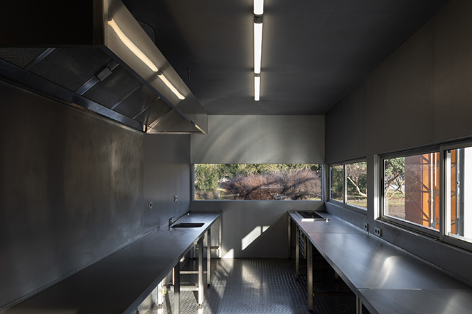 Summer Pavilion in Prague by PAPUNDEKL Architects