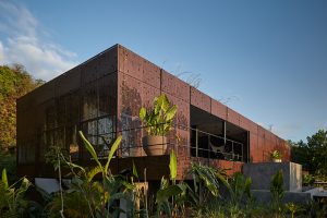 Atelier Villa by Formafatal