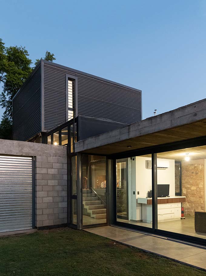 Casa Urrutia by Sol Blanc