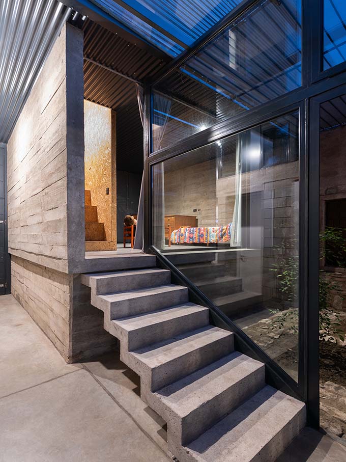 Casa Urrutia by Sol Blanc