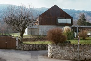 Extension des Equipements Scolaires de Lugrin by Ateliers o-s