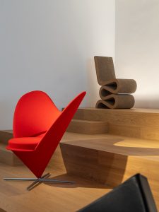 NET OFFICE FUNITURE SHOWROOM by Super Normal Spatial Design