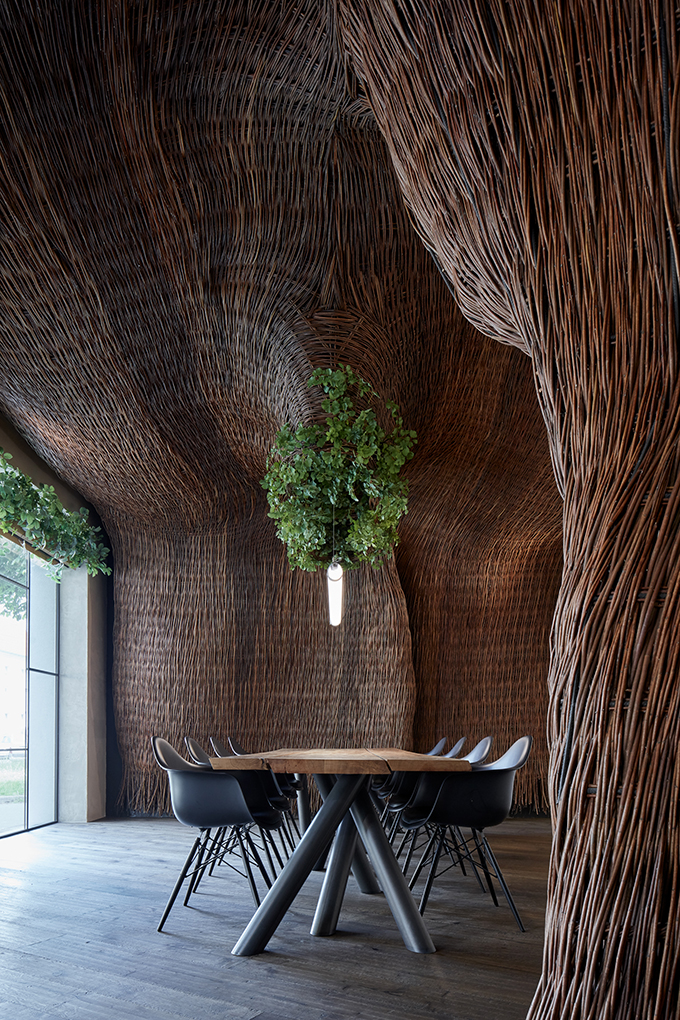 STK Restaurant by Komplits