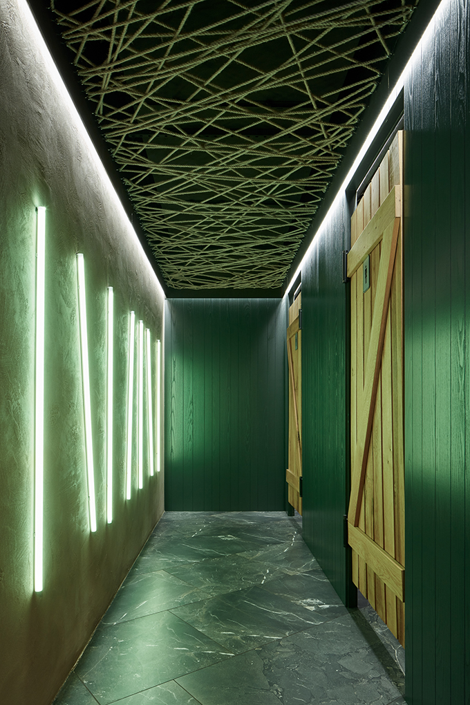 STK Restaurant by Komplits