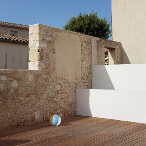 TRA House by (ma!ca) architecture