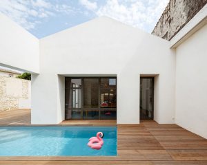 TRA House by (ma!ca) architecture