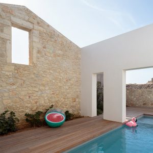 TRA House by (ma!ca) architecture