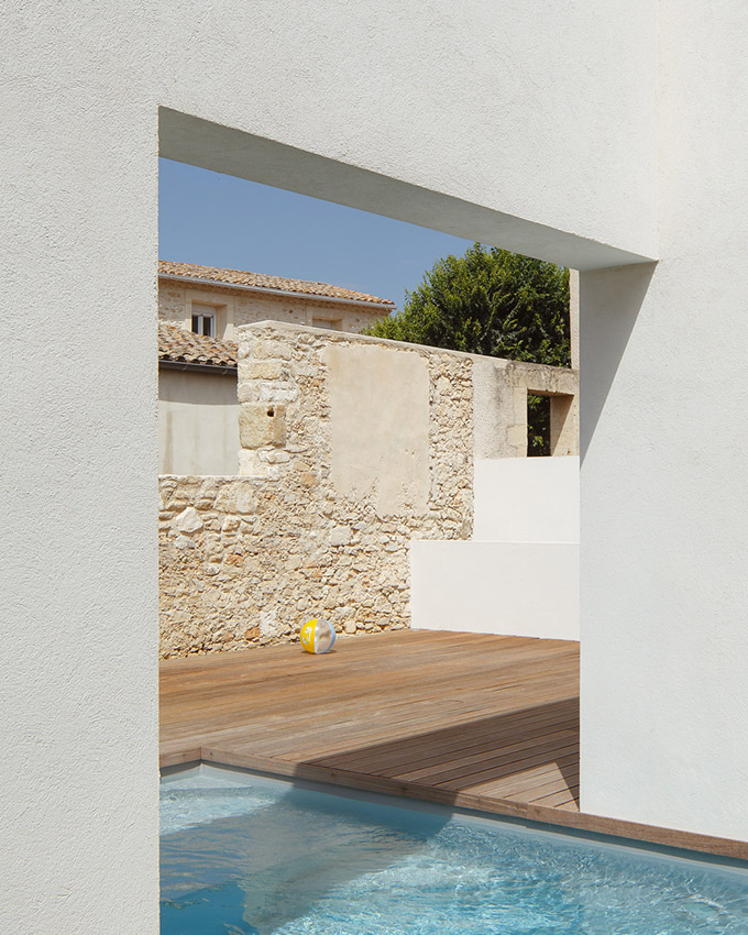 TRA House by (ma!ca) architecture