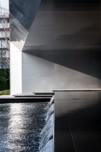The "Jin " Life Aesthetics Hall by LWM ARCHITECTS + Shanghai Yue Jie