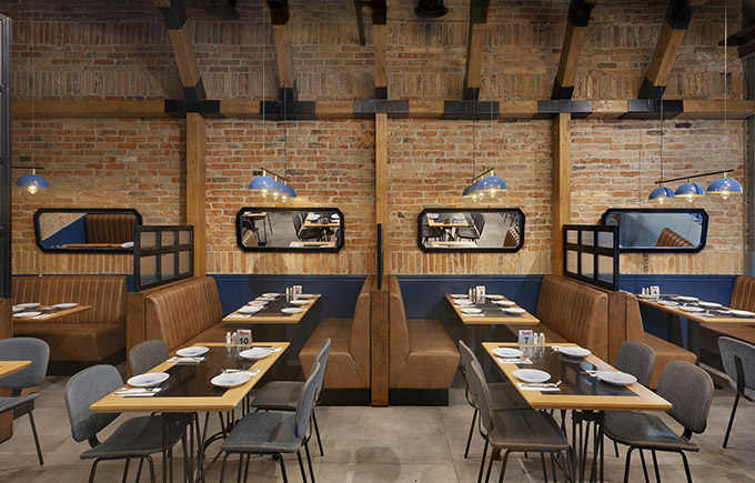 Toro Restaurant by Dana Shaked