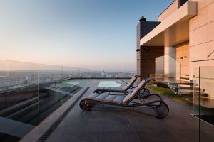 White Penthouse by Capital Construction