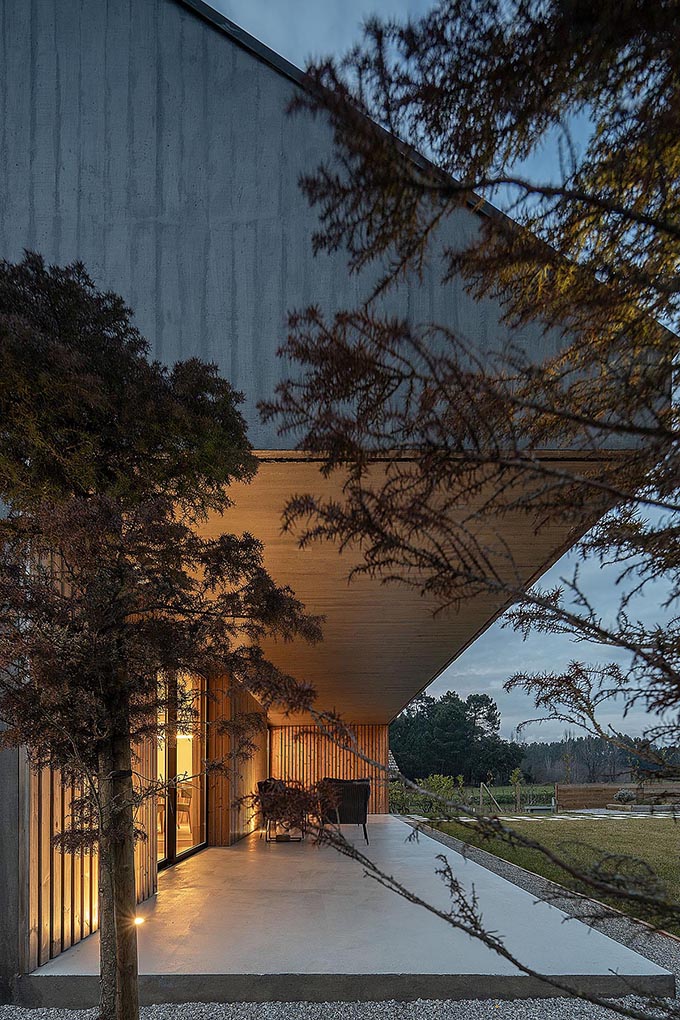 Casa CG by Pedro Henrique Arquiteto