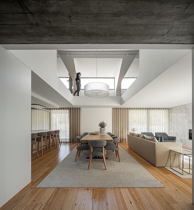 Casa CG by Pedro Henrique Arquiteto