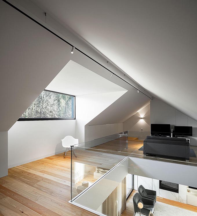 Casa CG by Pedro Henrique Arquiteto