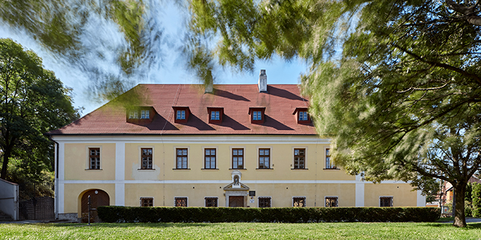 Elementary School Vřesovice by Public Atelier and FUUZE