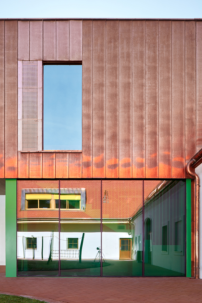 Elementary School Vřesovice by Public Atelier and FUUZE